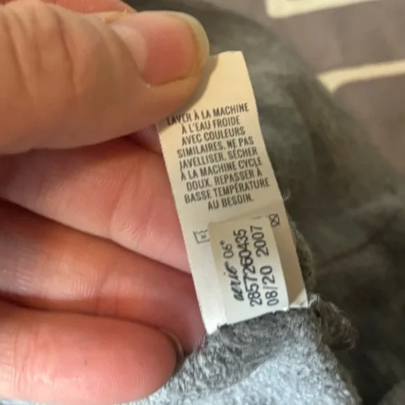 Aerie offline sweatshirt size small. Great condition - Picture 10 of 12